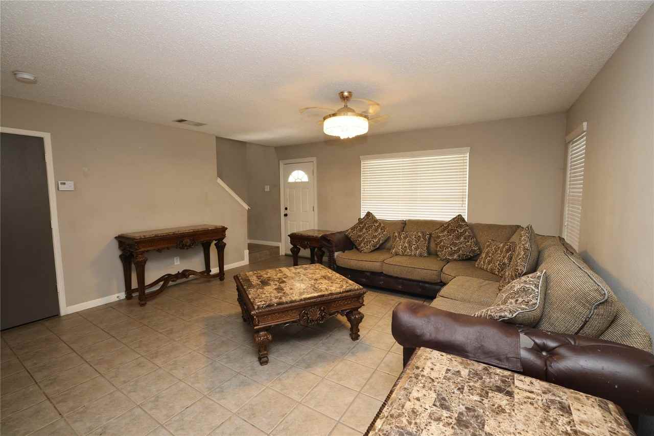 4360 Mesa Dr - Photo 7 of 34