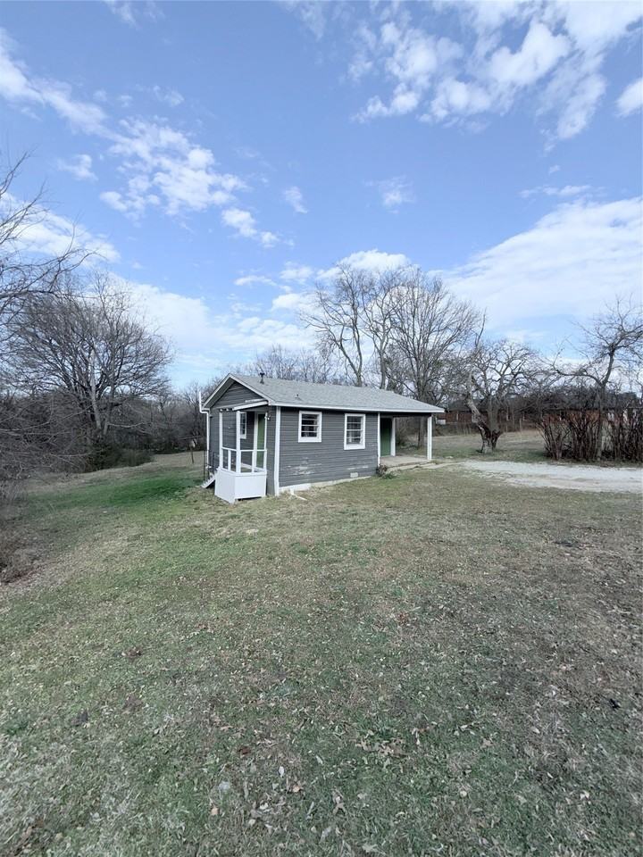 505 E Shepherd St - Photo 3 of 19