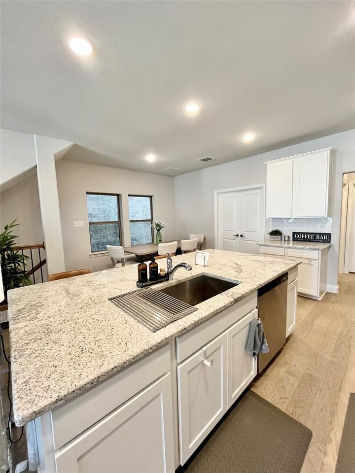 131 Peach Orchard Ln - Photo 7 of 15