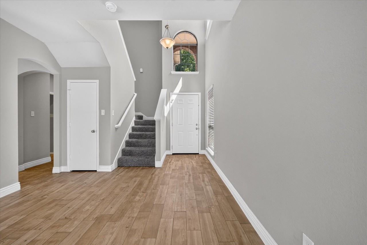 1133 Kielder Ct - Photo 3 of 26