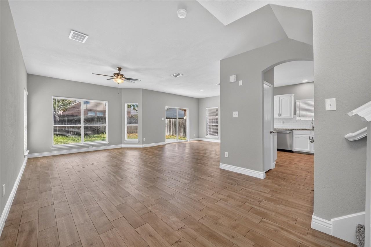 1133 Kielder Ct - Photo 4 of 26