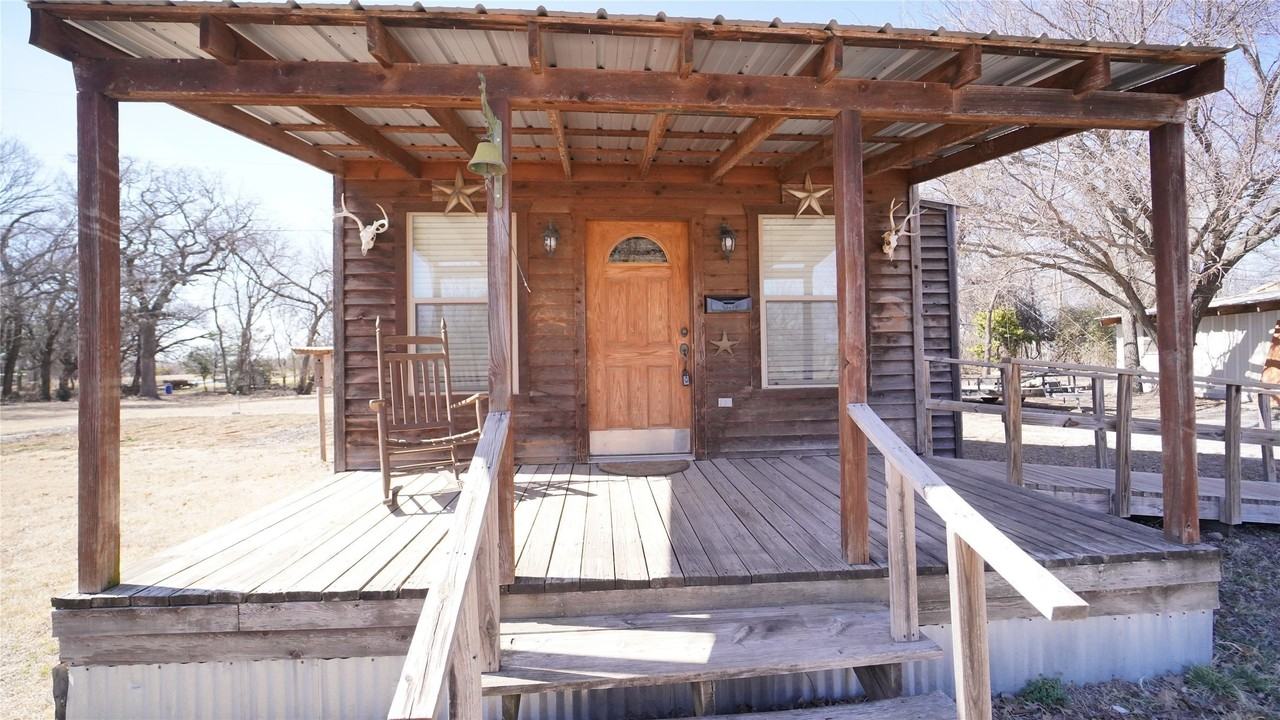 1800 Newport Rd - Photo 3 of 12