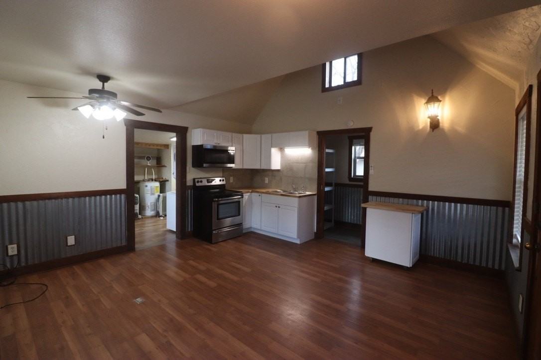 1800 Newport Rd - Photo 4 of 12