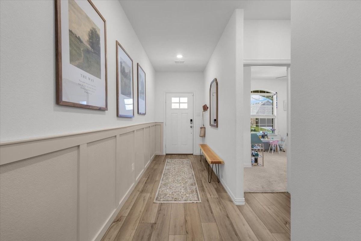 2520 Goodrich Rd - Photo 5 of 40