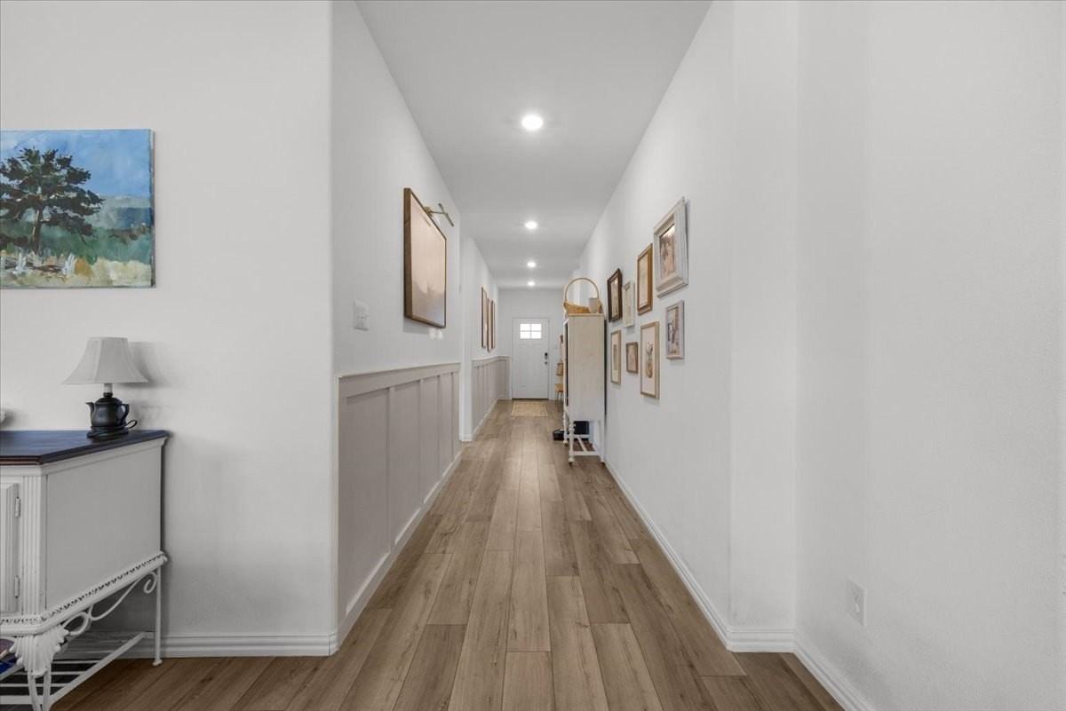 2520 Goodrich Rd - Photo 6 of 40