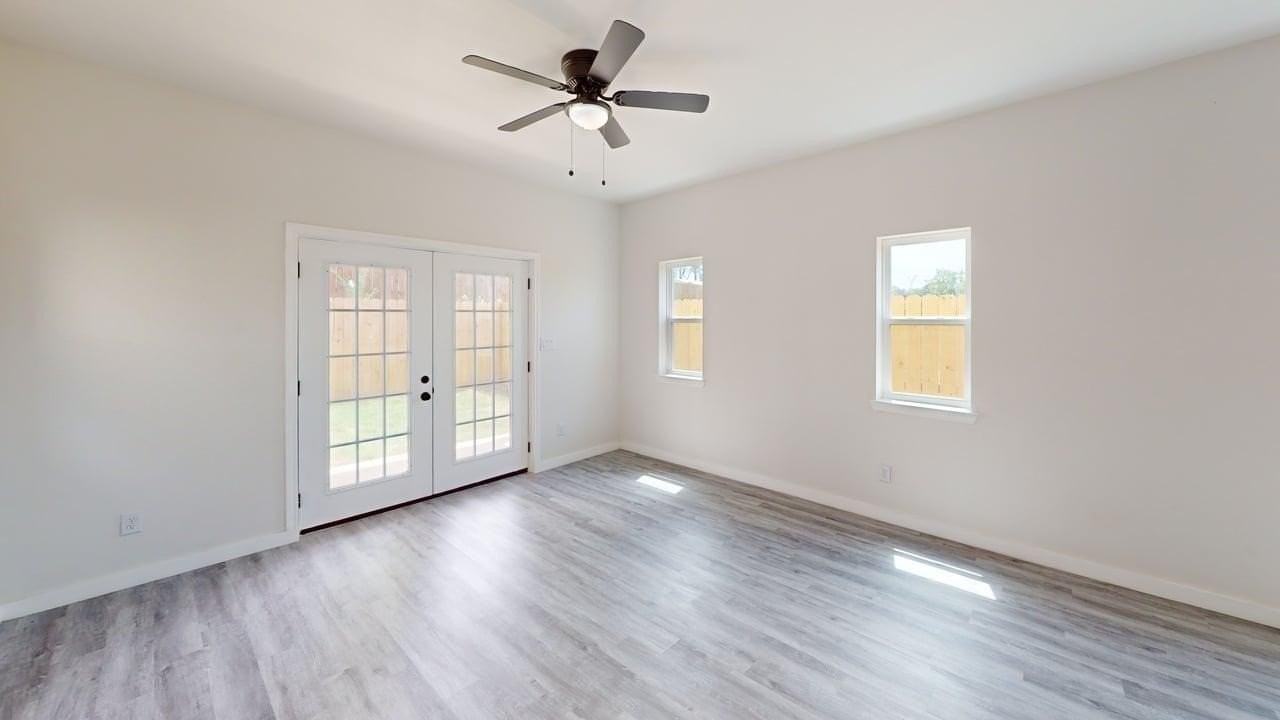 6702 S Lancaster Rd - Photo 6 of 20