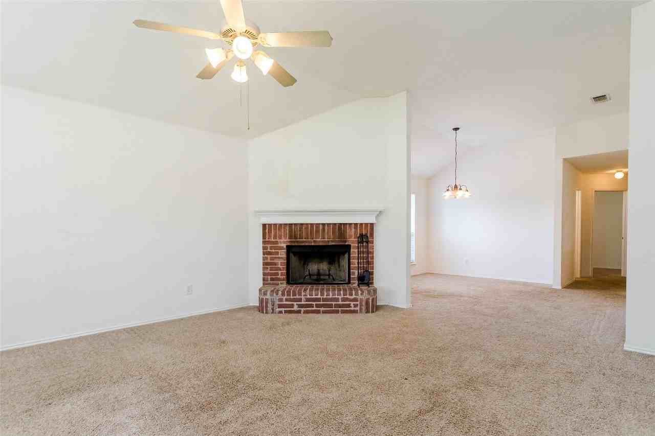 1513 S 3rd St - Photo 5 of 33