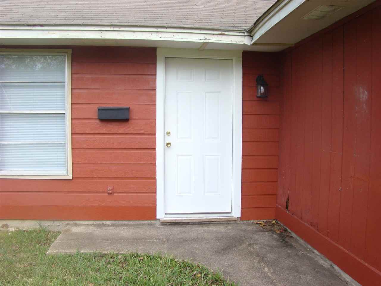 1506 N Preston St - Photo 3 of 21