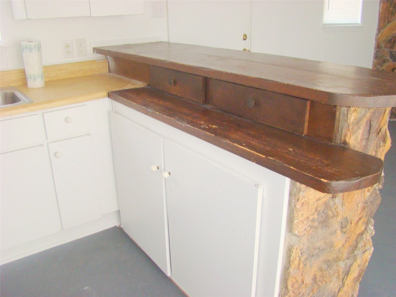 1506 N Preston St - Photo 6 of 21