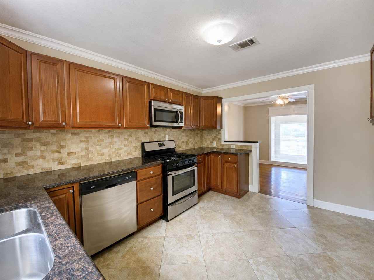 3846 Davila Dr - Photo 3 of 16