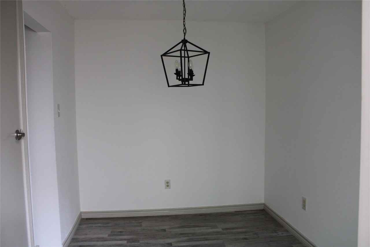 2021 Towngate Dr - Photo 6 of 12
