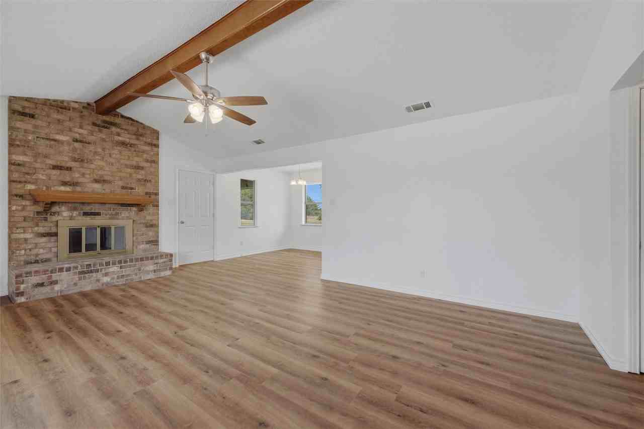 124 Prairie Creek Rd - Photo 5 of 17