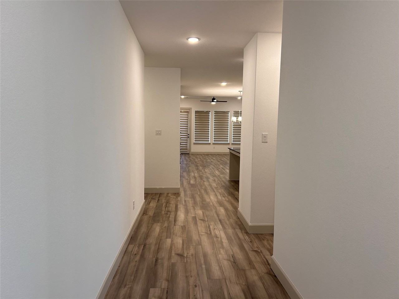 2712 Rolling Meadow Rd - Photo 5 of 27