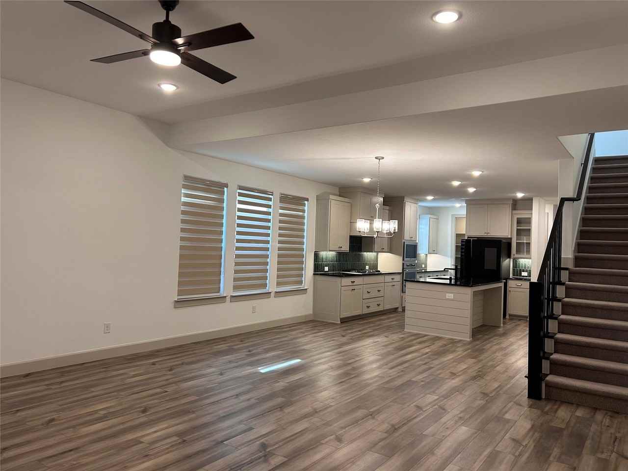 2712 Rolling Meadow Rd - Photo 6 of 27