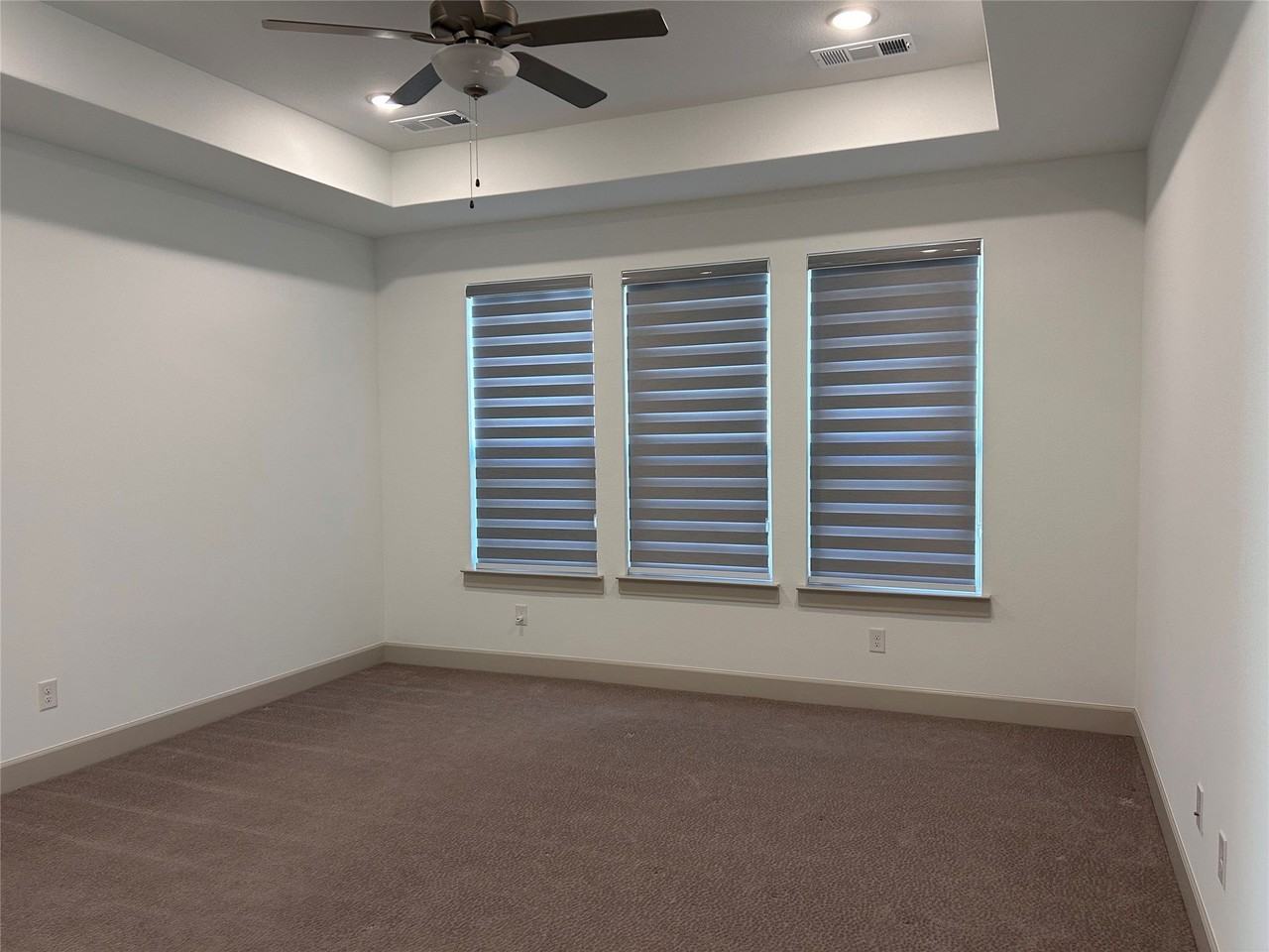 2712 Rolling Meadow Rd - Photo 7 of 27