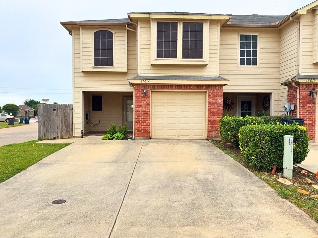 12614 Oceanside Dr - Photo 4 of 26