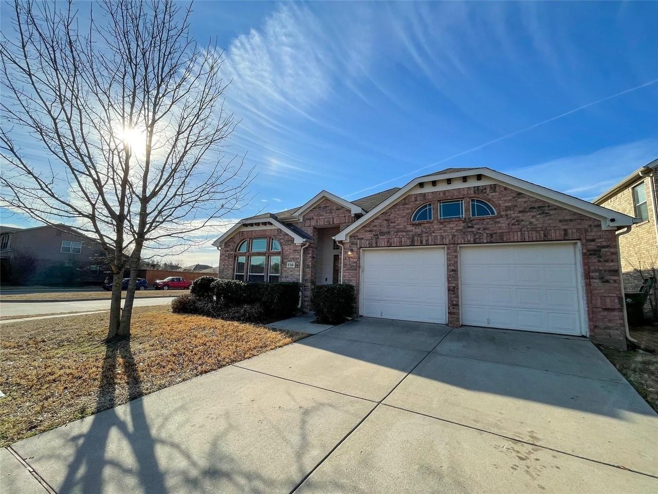 8748 Sagebrush Trl - Photo 2 of 39