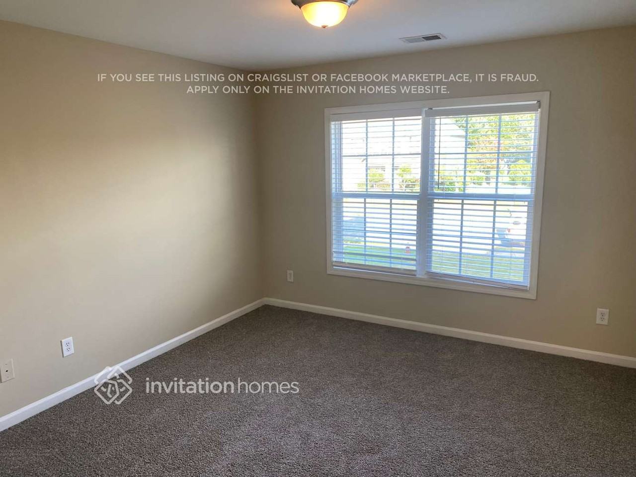 4001 Sedgewick Rd - Photo 7 of 13