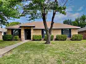2306 Lakeshore Ln - Photo 1 of 1
