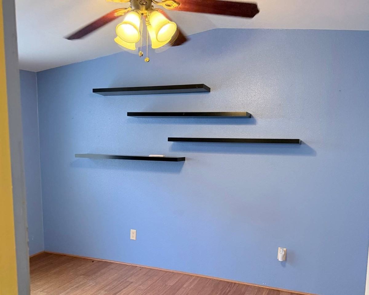 498 Yolanda St - Photo 5 of 22