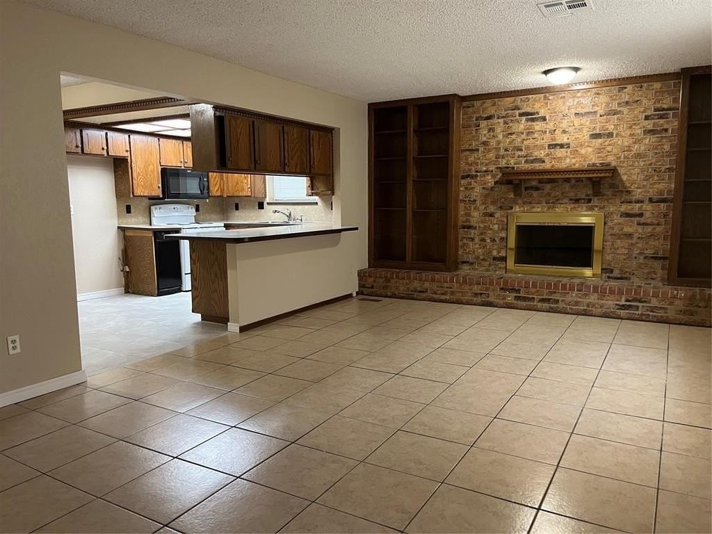 10329 Exter Ave - Photo 2 of 9