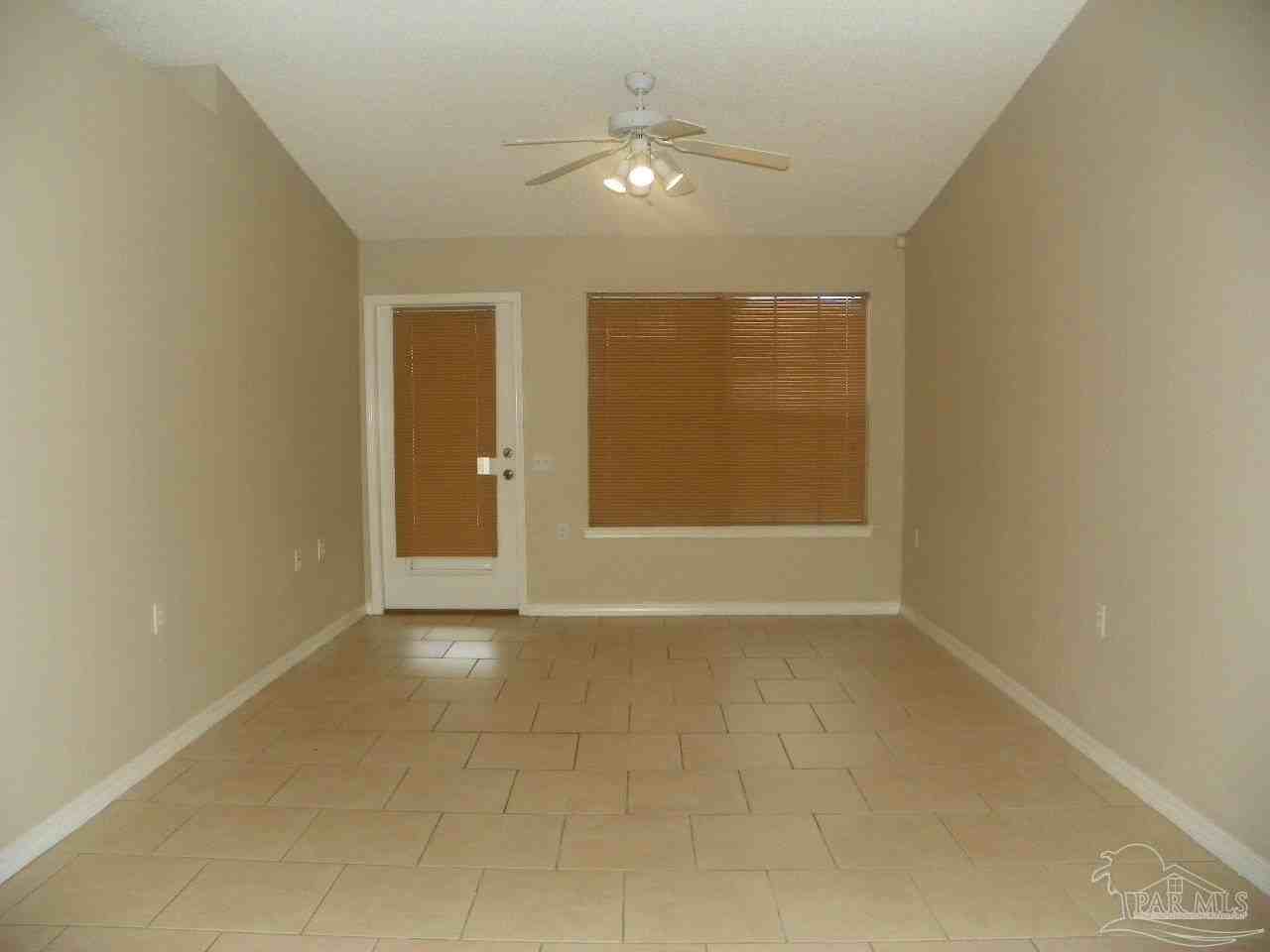 8136 Heirloom Dr - Photo 4 of 19