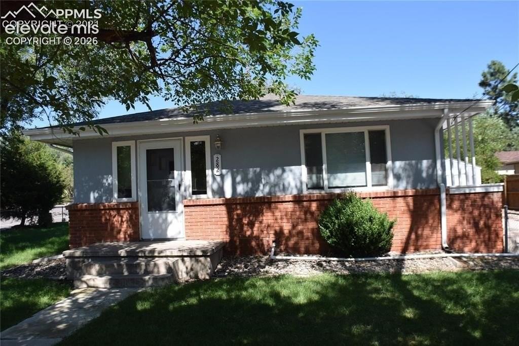 282 Crestone Ave - Photo 4 of 24