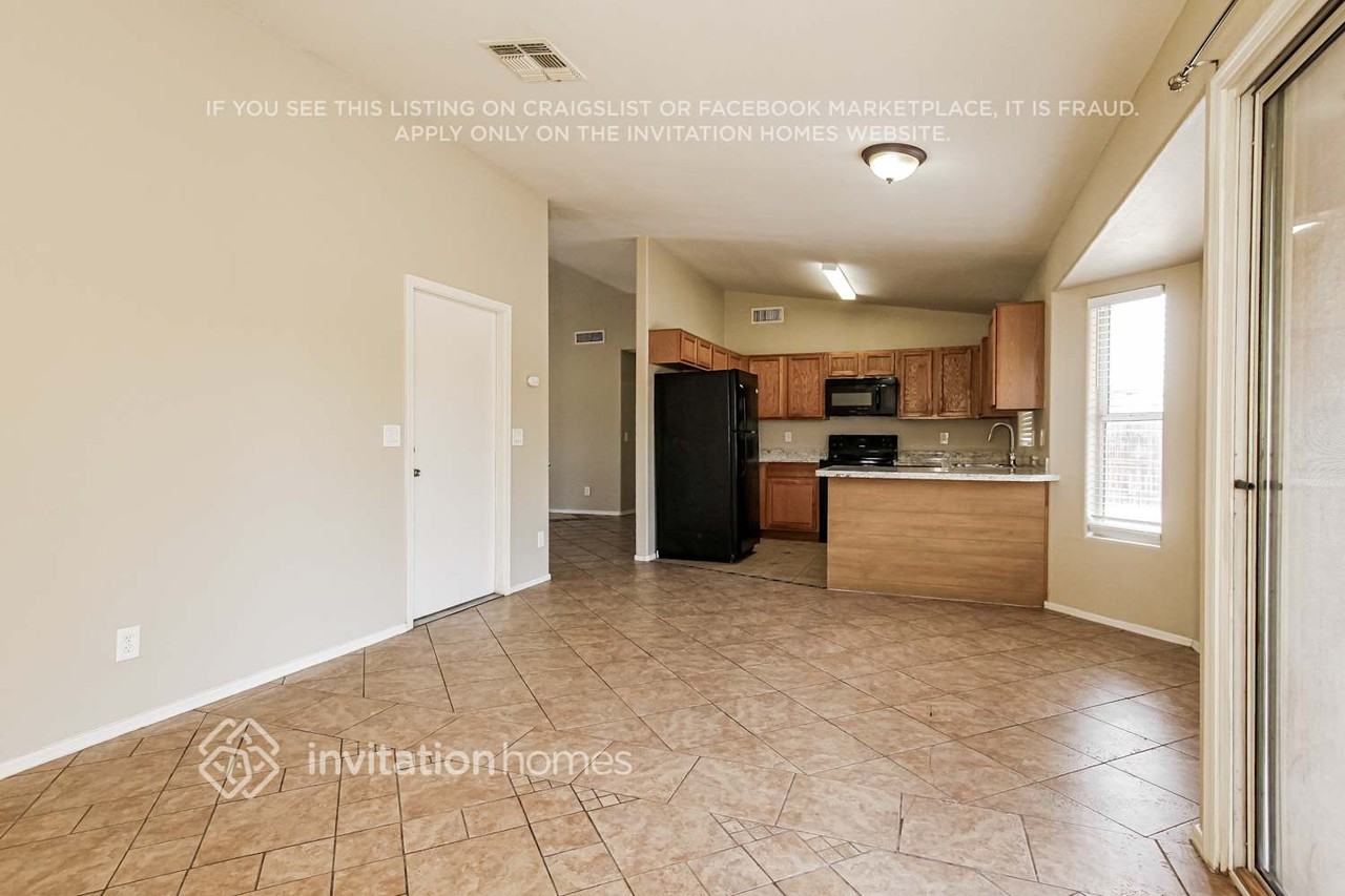 6333 W Cocopah St - Photo 7 of 17