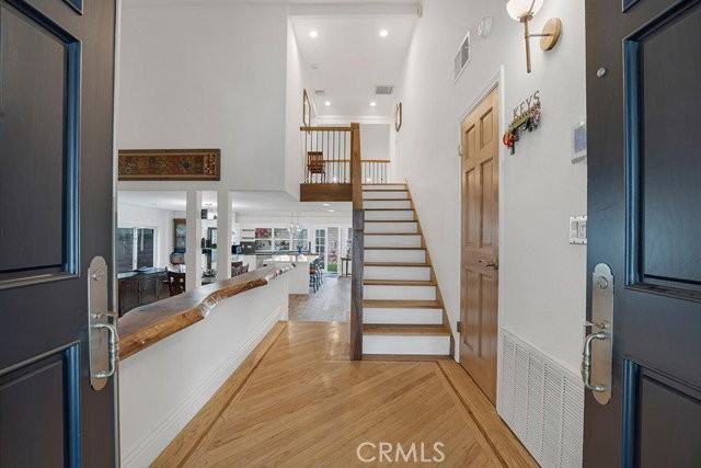 6305 Crebs Ave - Photo 5 of 8