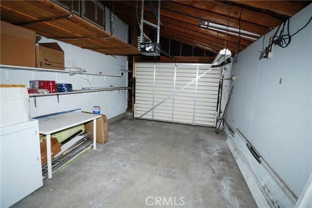 2615 Manhattan Ave - Photo 2 of 8
