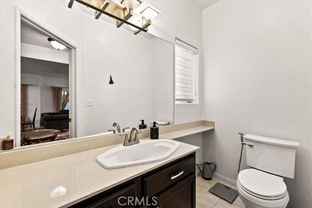 703 Locust St #1 - Photo 7 of 8