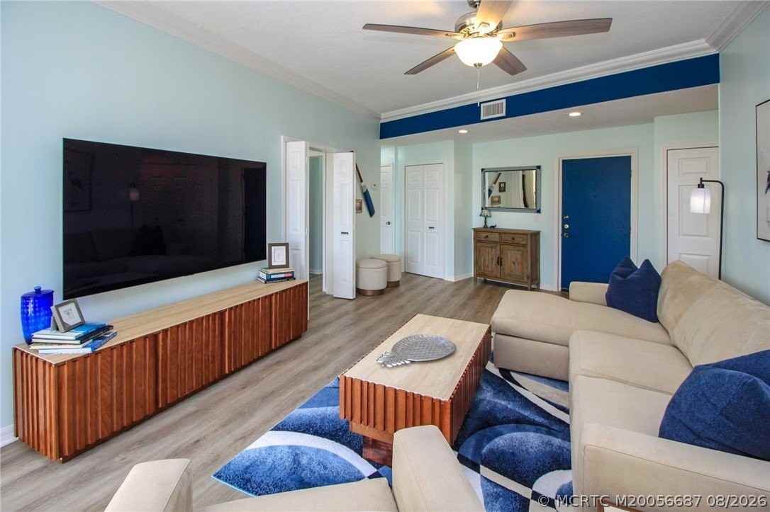 150 Se Four Winds Dr #304 - Photo 3 of 32