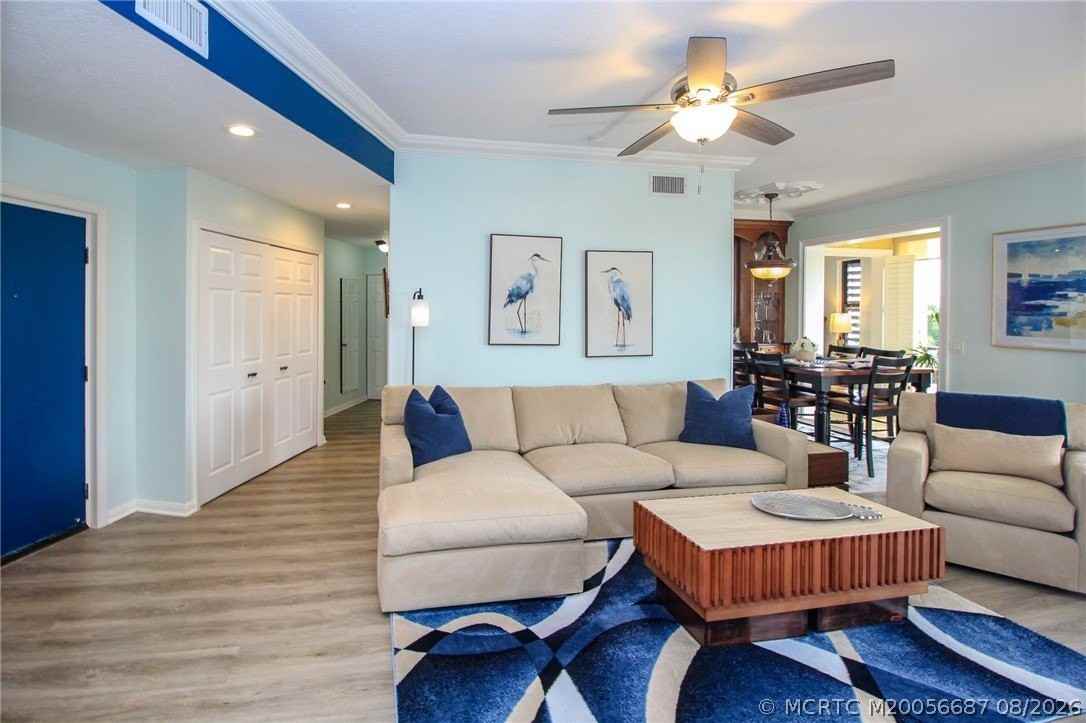 150 Se Four Winds Dr #304 - Photo 5 of 32