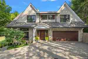 featured image of 1200 W Lincoln St
