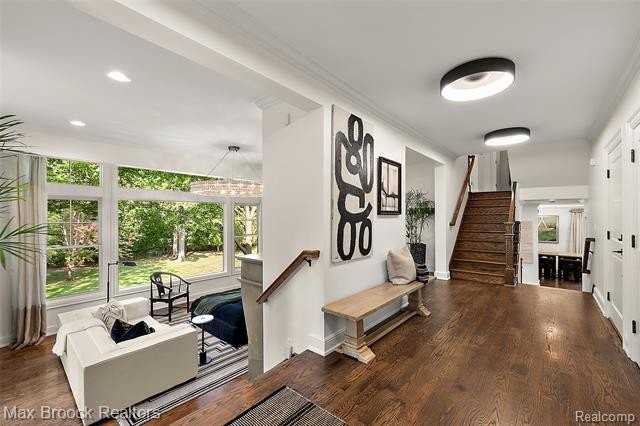1200 W Lincoln St - Photo 2 of 38