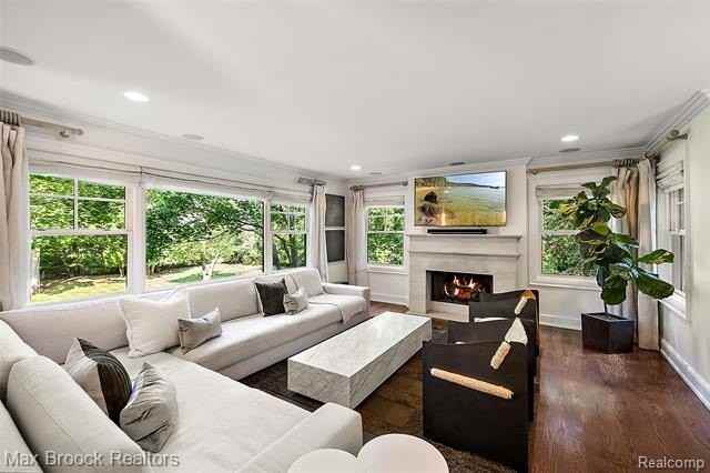 1200 W Lincoln St - Photo 7 of 38