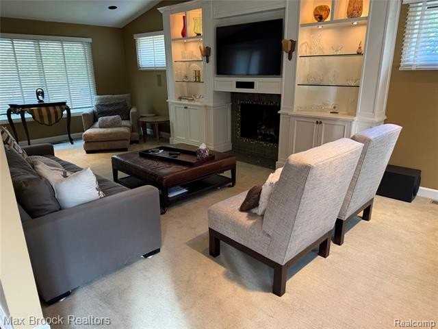 3958 Winterset Ct - Photo 2 of 19