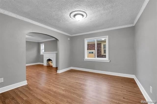 13924 Roselawn St - Photo 4 of 28