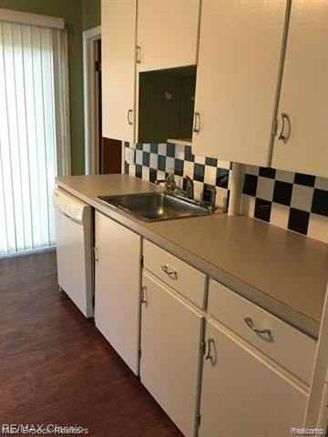 30753 Marshall St - Photo 3 of 11