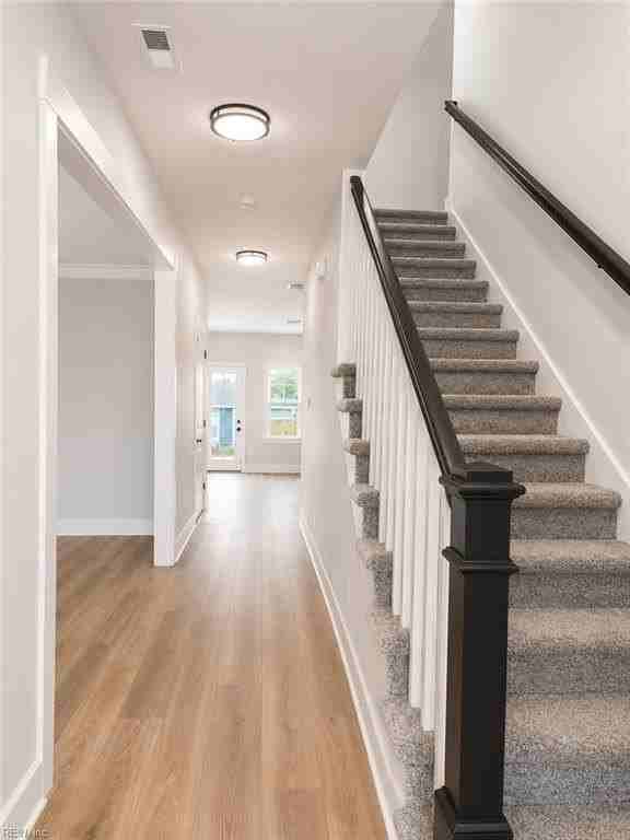 439 Cooper St - Photo 6 of 40