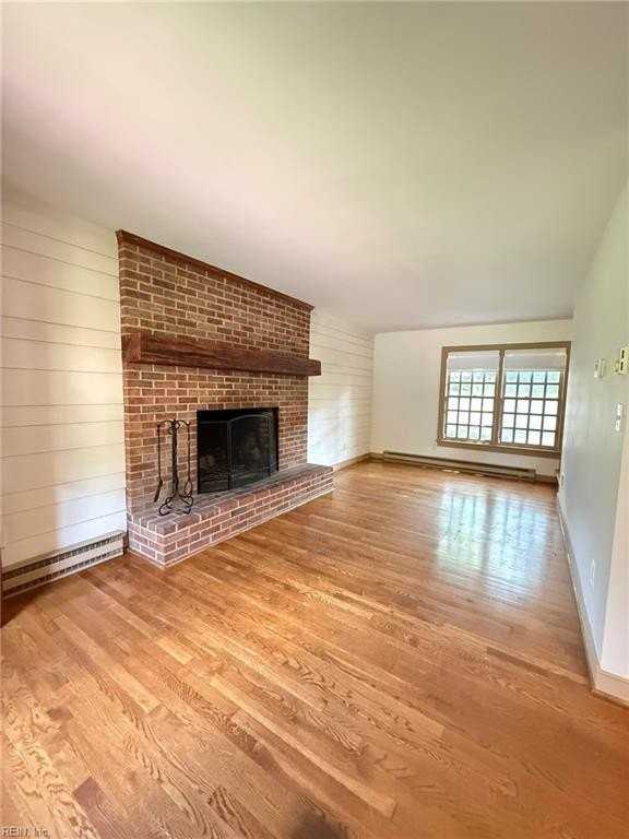 3202 Derby Ln - Photo 2 of 22