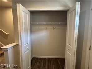 2027 Petersen Way - Photo 5 of 31