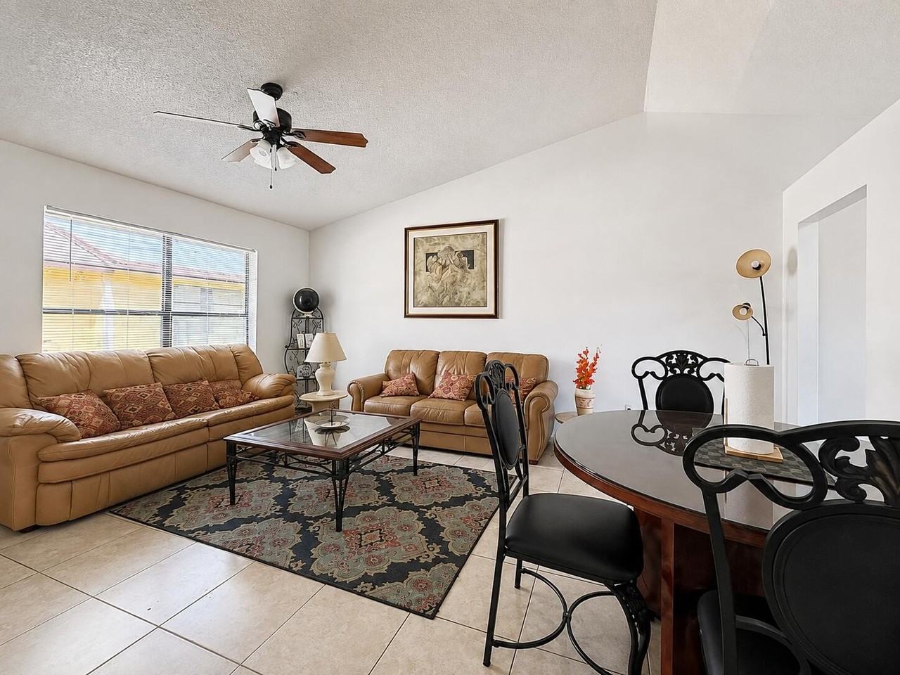 1104 Goldenrod Rd #C - Photo 5 of 17