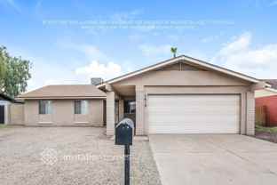 7619 W Devonshire Ave - Photo 1 of 1