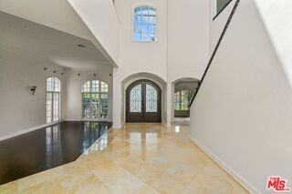 236 S La Peer Dr - Photo 4 of 8
