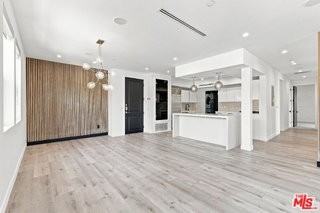 8121 Norton Ave #403 - Photo 6 of 8