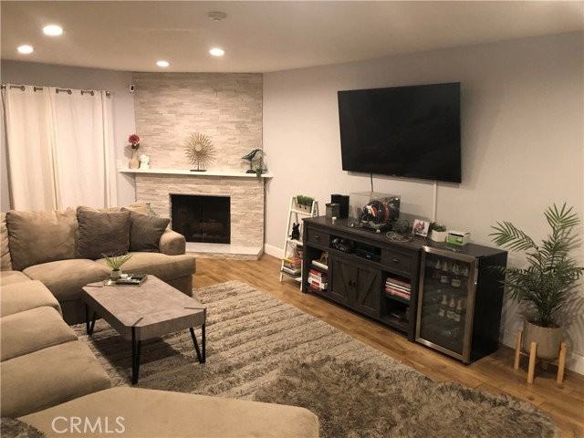 205 S Francisca Ave #3 - Photo 3 of 8