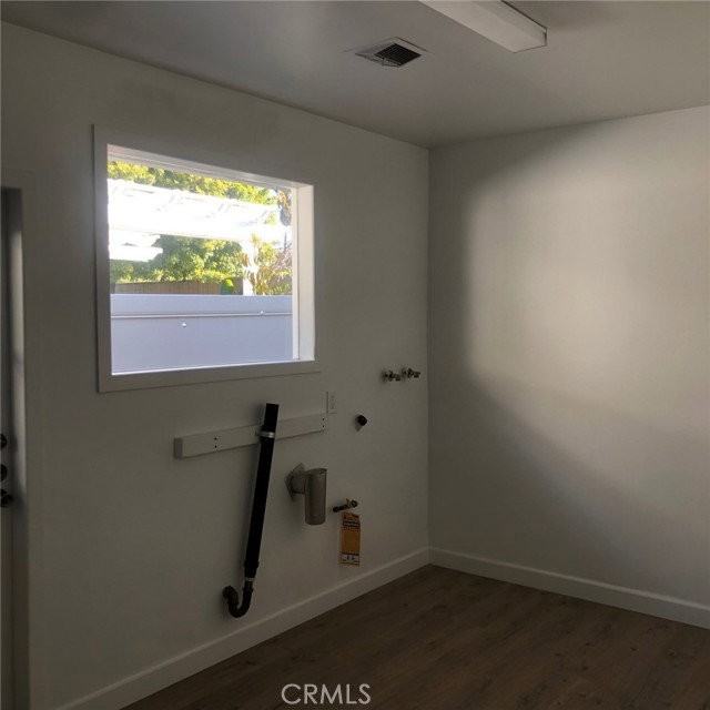 2260 Warmouth St - Photo 4 of 7