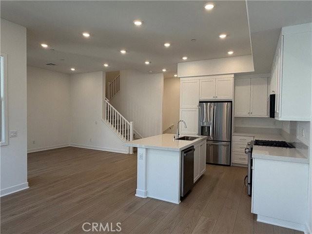 1485 Snowberry Pl - Photo 3 of 7