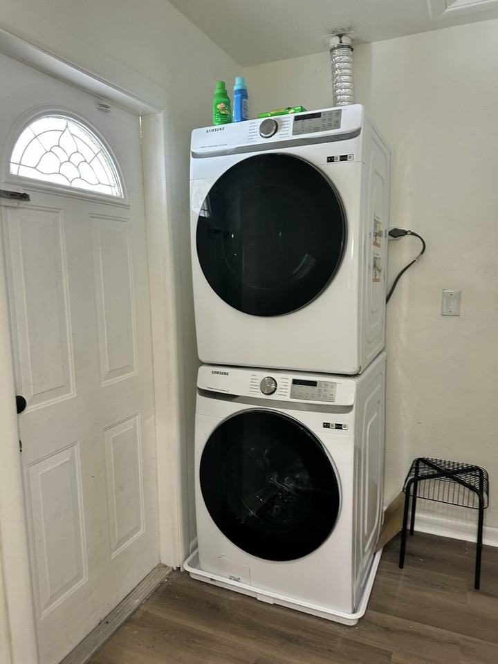 913 N B St - Photo 6 of 14